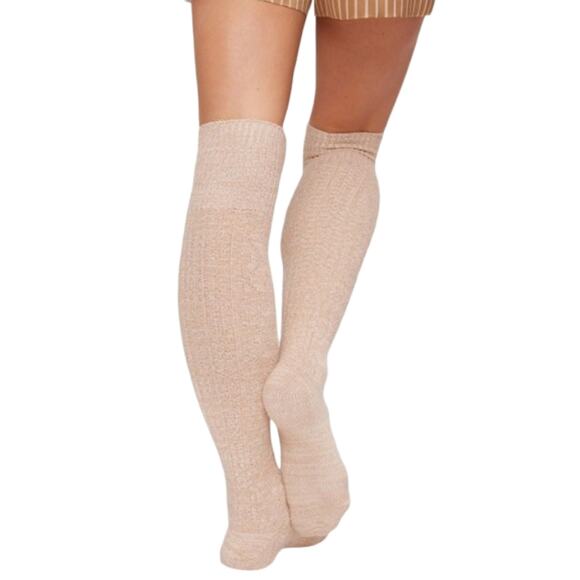 Pudus New oatmeal cable knit above knee sweater socks size 6-9 - Picture 2 of 12